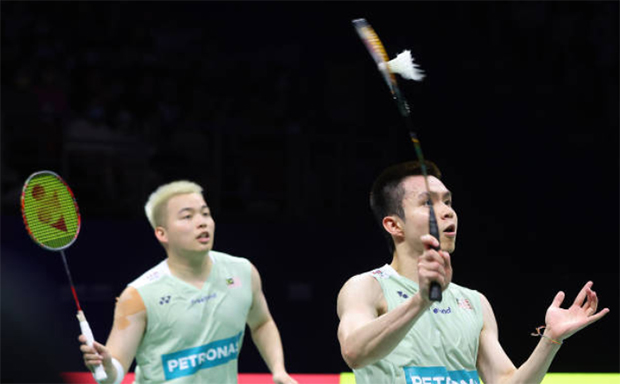 Aaron Chia/Soh Wooi Yik enter the 2023 Singapore Open second round. (photo: Shi Tang/Getty Images)