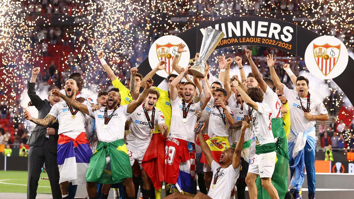 Sevilla wins seventh Europa League title after beating Roma on penalties