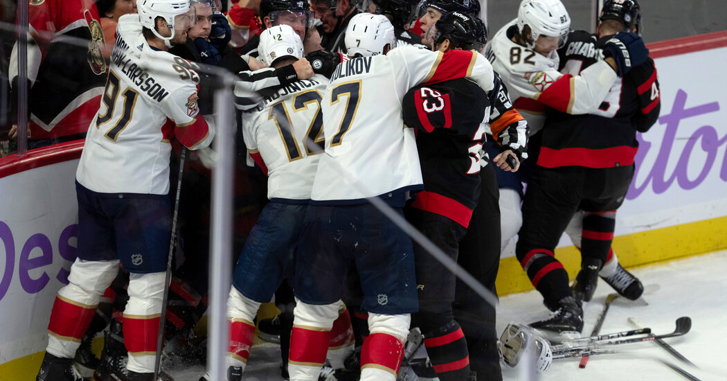 Everybody’s Ejected After a Senators-Panthers Fight