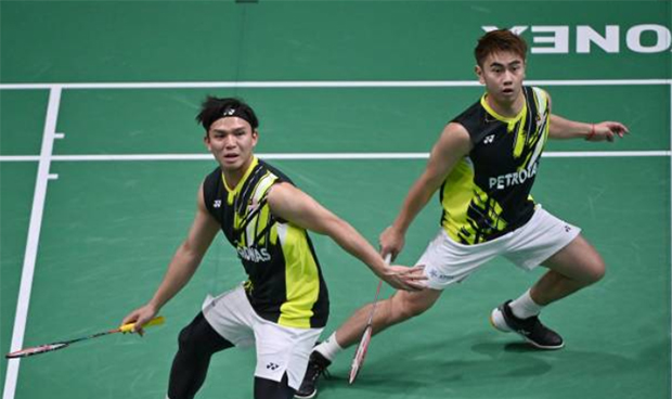 Goh Sze Fei/Nur Izzuddin opened the 2024 Badminton Asia Championships by upsetting World No. 2 Kang Min Hyuk/Seo Seung Jae. (Photo: Xinhua)