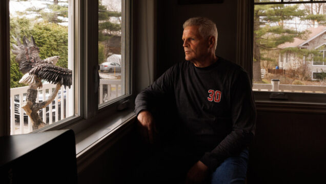 A Former Hockey Enforcer Searches for Answers on C.T.E. Before